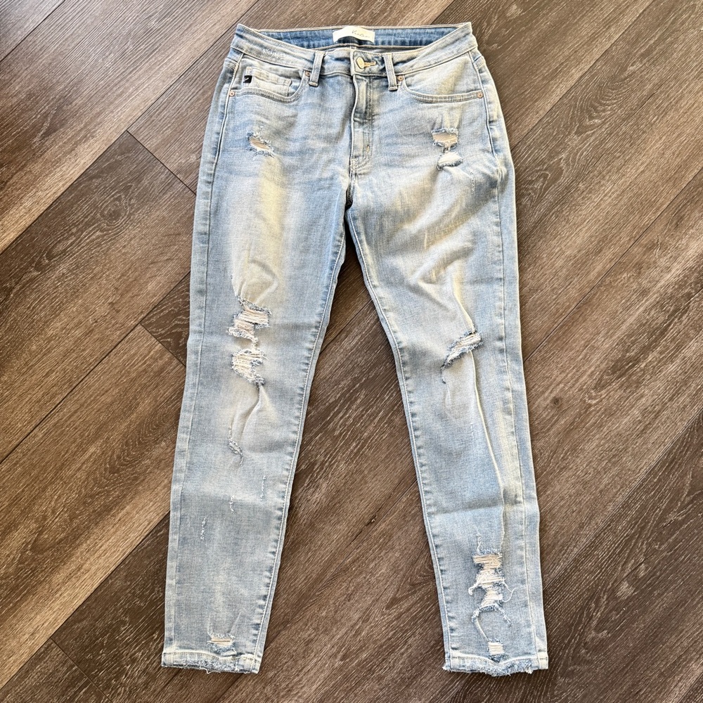 SOLD!!! KanCan jeans.